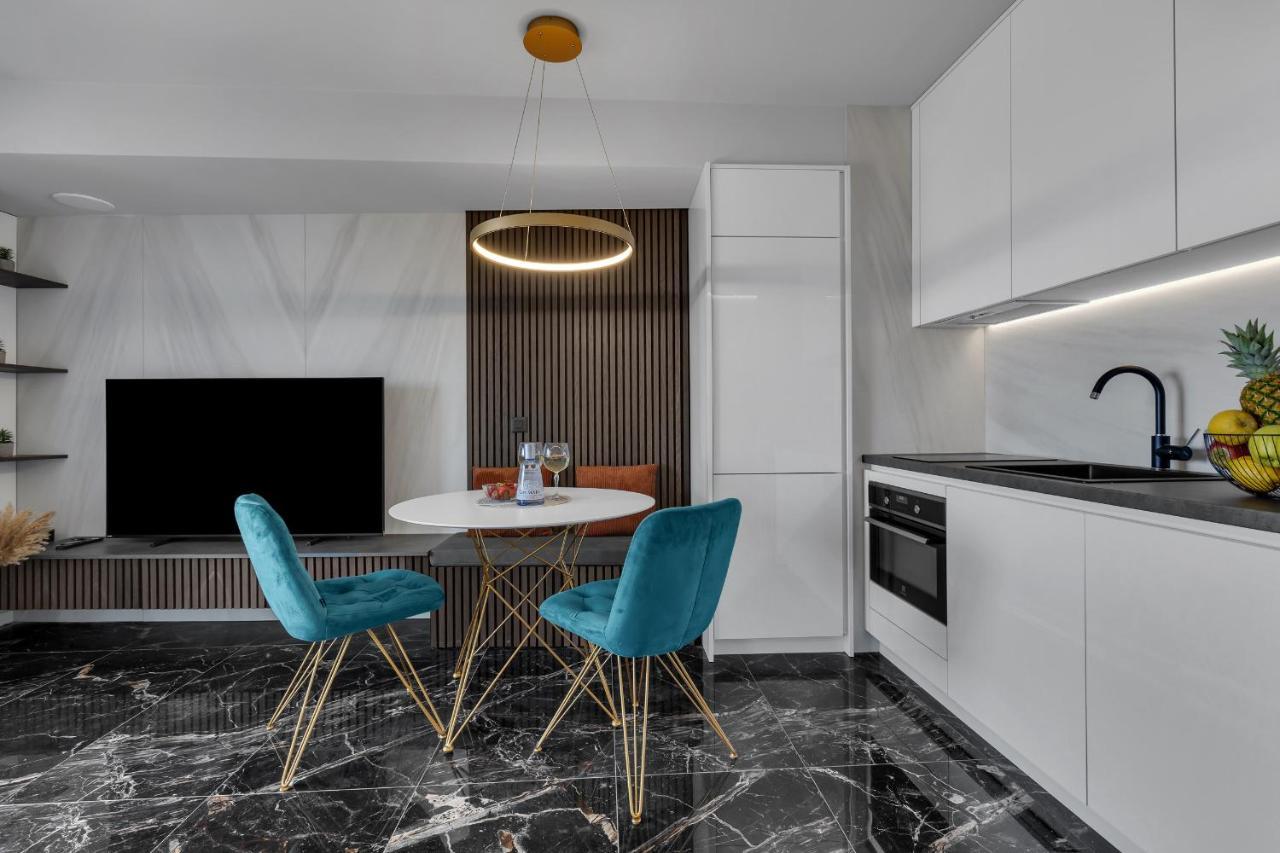 Lux Apartment Dolce Vita - Private Hottub มาคาร์สกา ภายนอก รูปภาพ