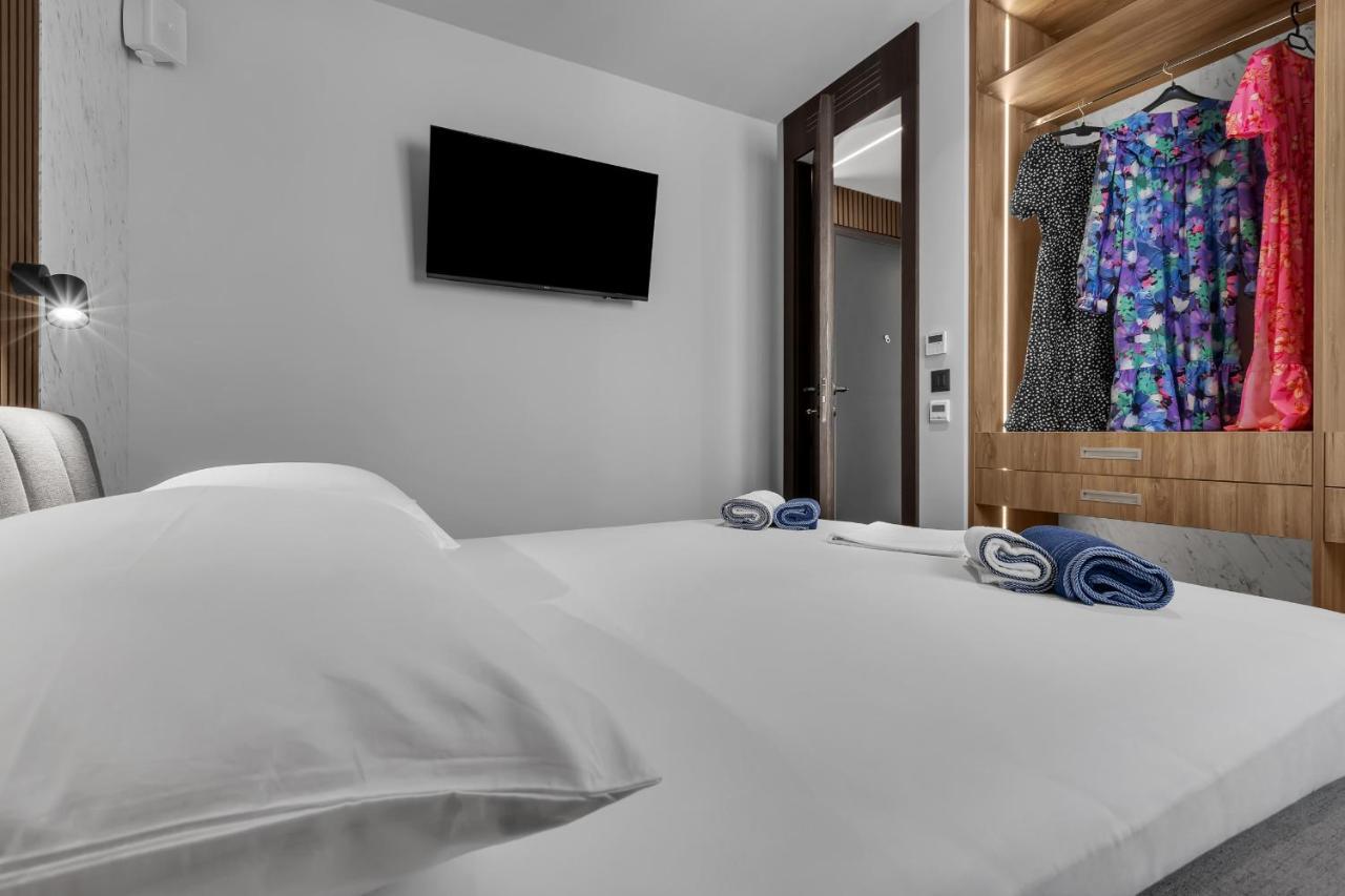 Lux Apartment Dolce Vita - Private Hottub มาคาร์สกา ภายนอก รูปภาพ