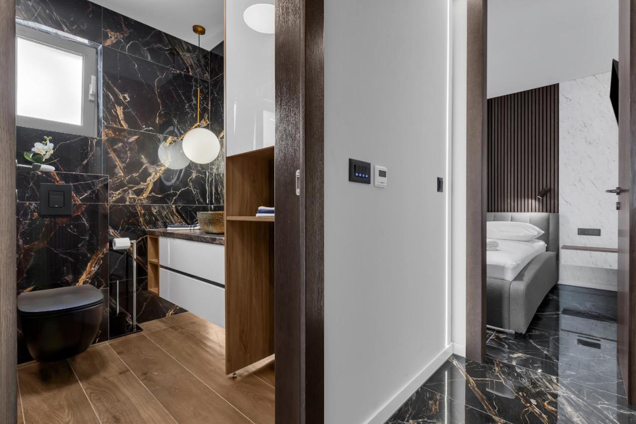 Lux Apartment Dolce Vita - Private Hottub มาคาร์สกา ภายนอก รูปภาพ